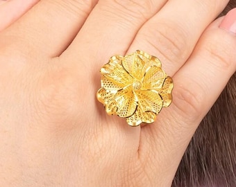 Filigraner Blumenring aus 14-karätigem Gold | Handgefertigter Statement-Schmuck mit floralem Muster | Vintage-Design