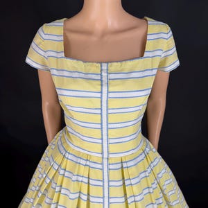 Stunning 1950s cotton day dress perfect for Goodwood revival