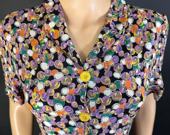 Vestido vintage de crepé de los años 30, estampado de mármol y botones amarillos