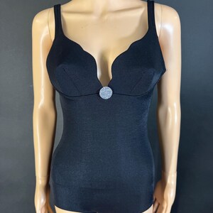 bombshell late 1950s/60’s swimsuit
