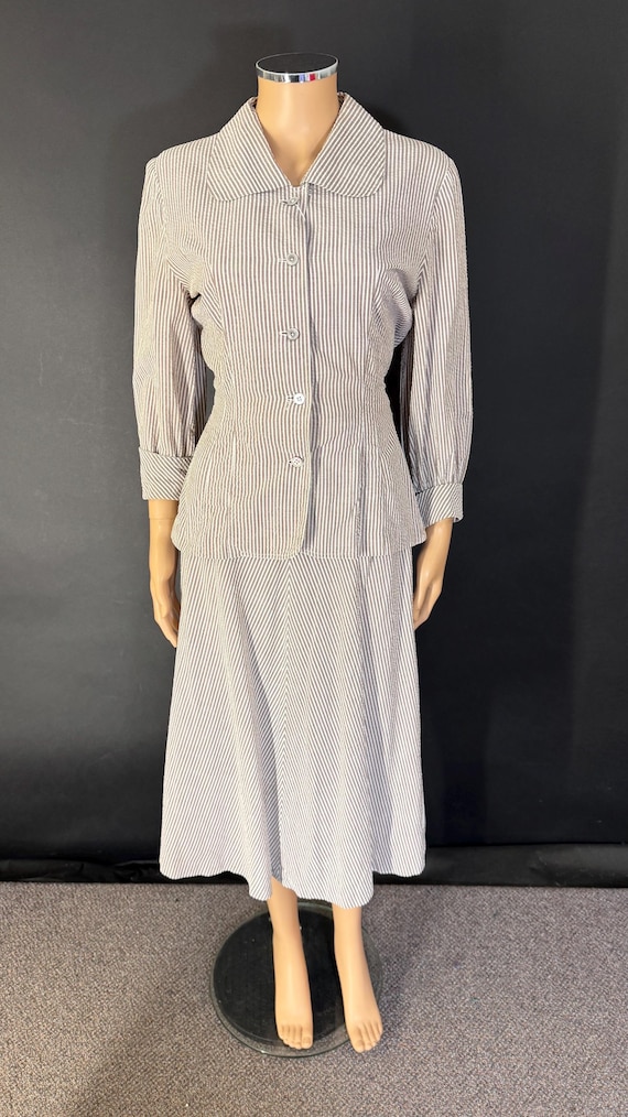 lovely 1940s cotton sea sucker summer suit - image 2