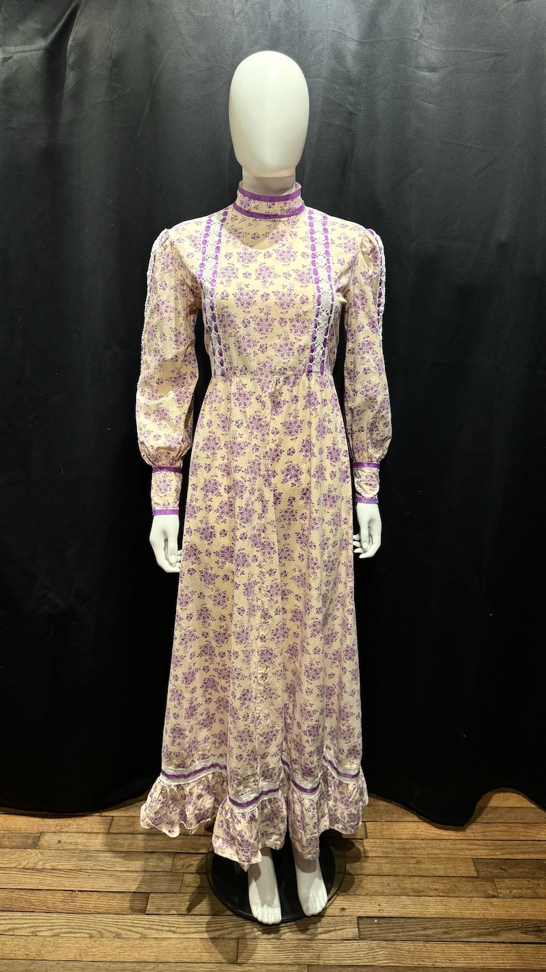 adorable 1970s volup Laura Ashley prairie dress imagem 2