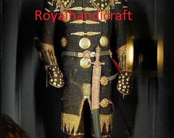 Medieval Sultan Mustafa'ya Ait  müzesi, İstanbul Ottoman Emperor  Sultan  mustafa  covered with gold and jewels Ceremonial Armour  Istanbul