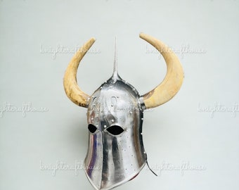 バイキングの角付き鋼鉄ヘルメット：木製の角が付いた中世のLARPコスプレアーマー
