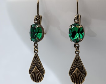 Art Deco Emerald Green Dangle Earrings: 1920s Flapper Style