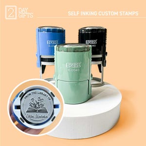 TIMBRI PER LIBRI, personalizzati dalla Library Of Stamps, regalo di San Valentino per lei, regalo personalizzato, spedizione gratuita e veloce, timbro personalizzato