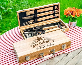 Personalised BBQ Tools Set in Bamboo Case with Custom Engraving – Grill Master Gift for Him – Outdoor Barbecue Accessories for Dad