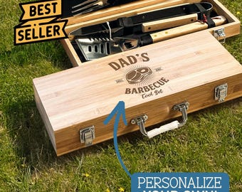 Ensemble d'outils pour barbecue gravés dans un étui en bois de bambou - Cadeau personnalisé pour la fête des pères - Ensemble de cuisine d'extérieur pour papa ou mari