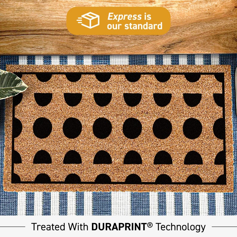 a door mat that has a pattern on it