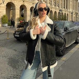Oversized shearling black and cream coat