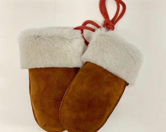 Kastanjebruine schapenvachtwanten