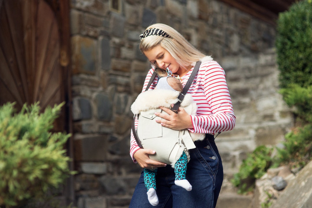 Baby Shearling Carrier by Lambini
