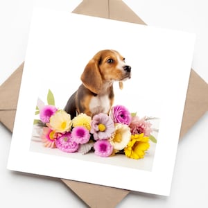 Portrait de chien chiot Beagle avec fond floral - Carte de voeux vierge faite main pour les amoureux des chiens