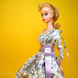 Barbie wardrobe entertainer best sale