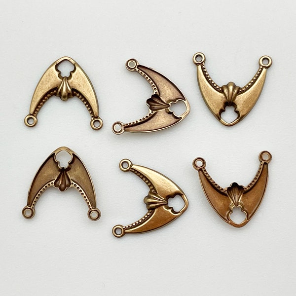 Antiqued Brass Stamping Art Deco Finding for Earrings or Necklace Pendant, 14 X 15mm, 6 Pieces in a Pack