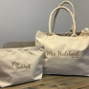 Personalised New Mrs Honeymoon Canvas Tote Bag & Clutch Set | Bride Gift | Bridal Beach Bag | Honeymoon Beach Bag | Newly Wed Gift