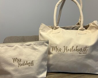 Personalised New Mrs Honeymoon Canvas Tote Bag & Clutch Set | Bride Gift | Bridal Beach Bag | Honeymoon Beach Bag | Newly Wed Gift