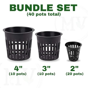 Pode incluir: Um conjunto de 40 vasos de rede de plástico preto em três tamanhos diferentes: 10 vasos de 4 polegadas, 10 de 3 polegadas e 20 de 2 polegadas. Os vasos têm um design com ranhuras, com lados e bases abertos para drenagem.