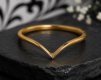 Anillo Wishbone de oro macizo de 14k, alianza de boda curva, anillo liso en forma de V, anillo Chevron para mujer, anillo minimalista de contorno, anillo fino apilable.