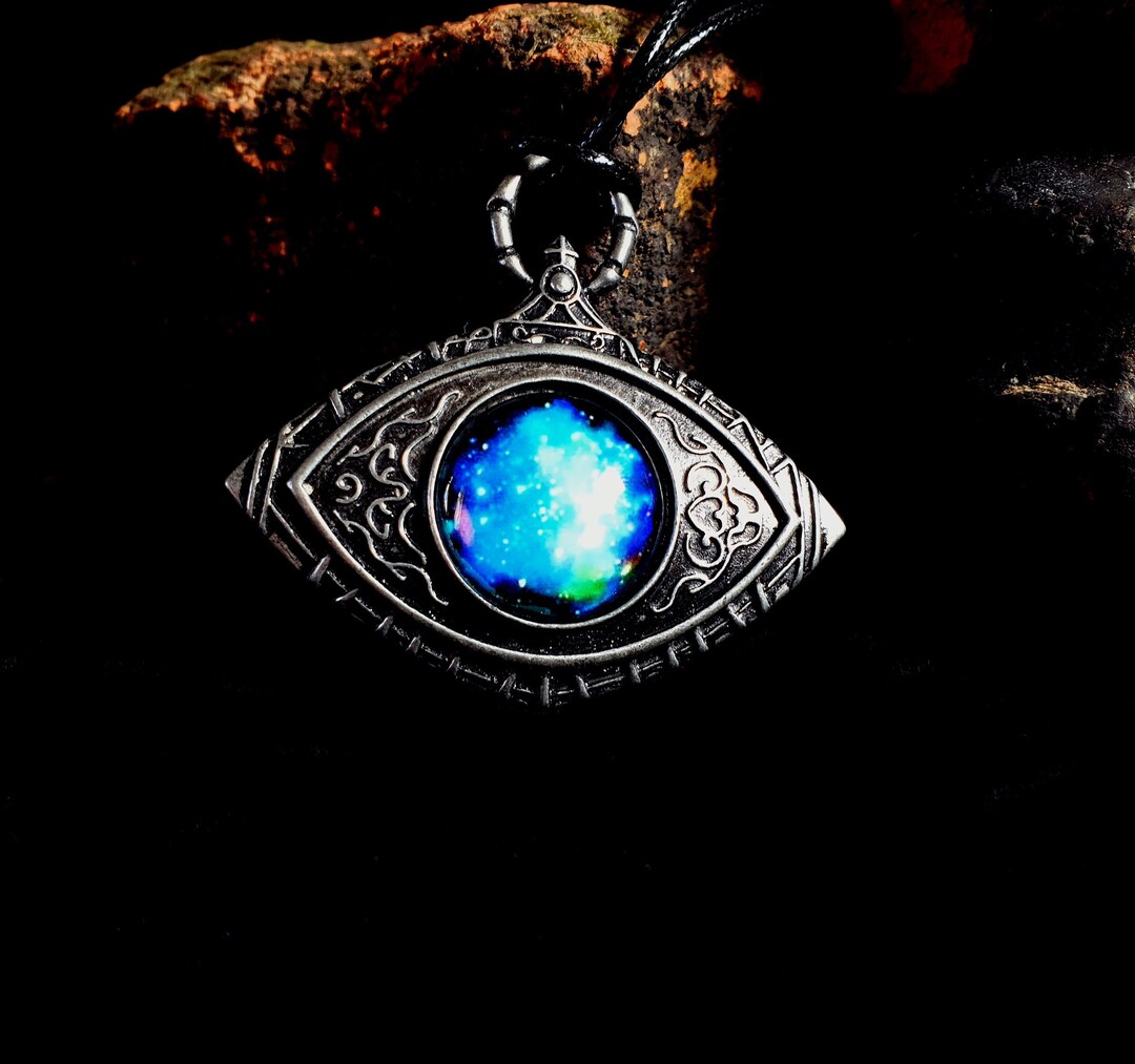 Bloodborne Necklace Cosmic Eye Watcher Badge / Bloodborne Cosplay