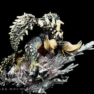 Nergigante Elder Dragon Figurine / Monster Hunter Figure / Video Game Resin Statue Christmas Gift Collectible for Boyfriend