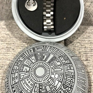 Limited Edition Star Wars 20th Anniversary Death Star Watch & Pin by Fossil