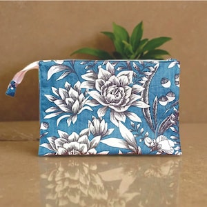 Bolsa de toalete grande impermeável, três bolsos, macia, azul com flores - 3 tamanhos (20cm, 30cm ou 35cm)