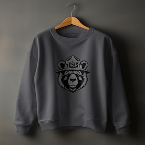 Smokey Bear Resist Sweatshirt: Retro Nationalpark Pullover