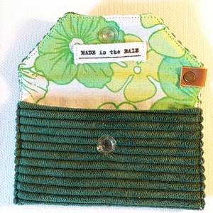 Pochettes et sac Tote Bag en velours côtelé vert doublés de tissu vert vintage image 6