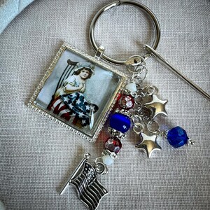 Stitching with Betsy – Scissor Fob, Key Chain, Patriotic Red White & Blue Beads, Vintage Americana