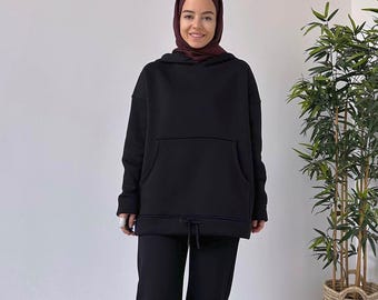 Tuta nera con elastico alla caviglia e 3 fili - Elegante e comoda tuta con cappuccio per un uso casual o attivo su Etsy (KH-1916)