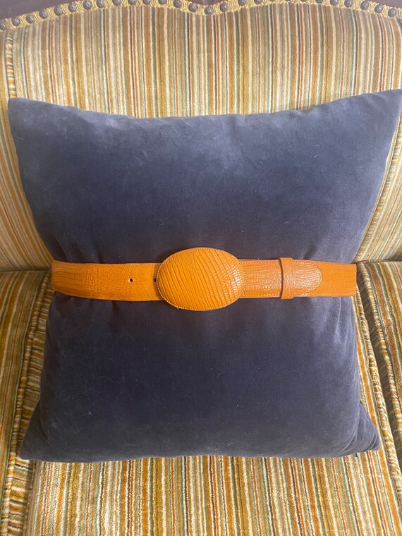 Vintage brown belt Gem