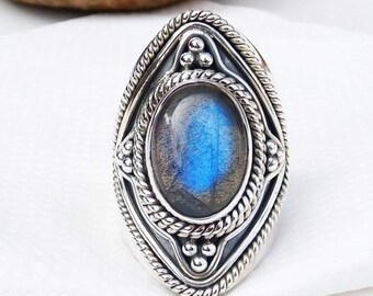 Anillo de labradorita, anillo de labradorita de fuego azul, anillo de plata de ley 925 hecho a mano, anillo de diseñador de labradorita en forma de lágrima, regalo para ella, anillo boho