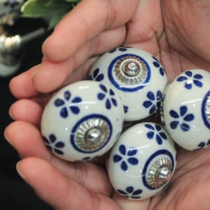 White and Blue Antique Ceramic Knobs; Handmade Pulls for Kitchen Cabinets, Drawers, Wardrobe, Doors, Side tables, etc.; Vintage knobs