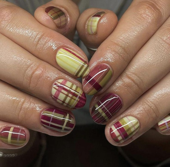 Plaid Press On Nails | Olive, Raspberry & Yellow Tartan Pattern | Short Oval Glossy Nails | Fall Picnic Inspired Nail Art Set