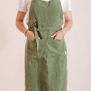 Linen apron for women, linen teacher apron with pockets, cooking apron women, garden apron for women, farmhouse apron, pinafore apron linen Green