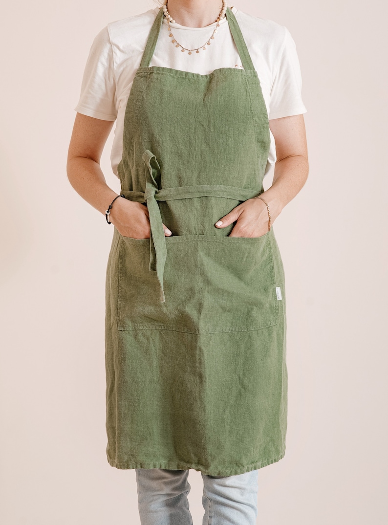 Linen apron for women, linen teacher apron with pockets, cooking apron women, garden apron for women, farmhouse apron, pinafore apron linen Green