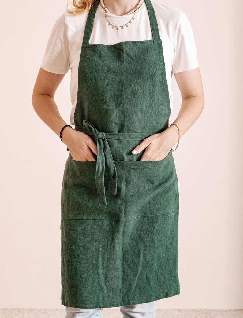 Linen apron for women, linen teacher apron with pockets, cooking apron women, garden apron for women, farmhouse apron, pinafore apron linen Deep green