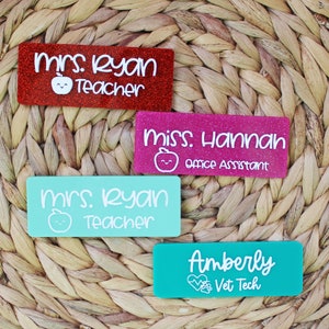 Gepersonaliseerde acrylnaamplaatje, magnetische naambadge, naam leraar, naamplaatje verpleegkundige, naamplaatje school, glitterbadge, 3D-naamkaartjes