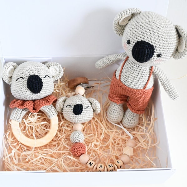 Babygeschenkset, Rassel, Geschenk zur Geburt, Baby Geschenk Sparset, Koala, Schnullerkette mit Namen, Babygeschenk Geburt, Babyrassel