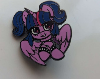 Twilight Sparkle Alicorn Scene My little pony Enamel pin