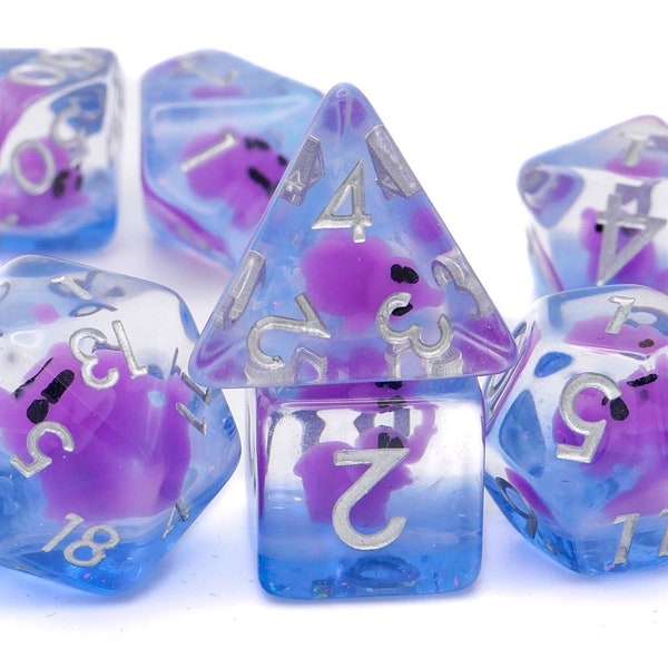 Set di dadi in resina elefante viola / 7 pezzi / dadi DnD / elefante che nuota / dadi acqua blu chiaro / gioco di ruolo da tavolo