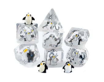 Penguin DnD Dice Set | 7 Piece Resin Dice | Cute Artic Bird | Snowy Penguin | Tabletop RPG | Dungeons and Dragons | Nerdy Gift