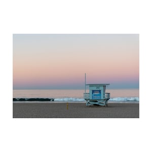 Sunrise at 22nd Street Lifeguard Tower in Hermosa Beach, California Photo Print (12&quot;x8&quot; and 18&quot;x12&quot;)