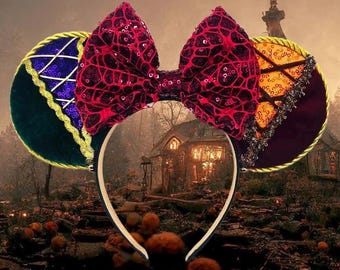 The Sanderson Sist’ears’