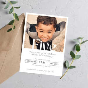 Faire-part 5e anniversaire garçon, modèle d'invitation 5e anniversaire, invitation photo 5e anniversaire, fête d'anniversaire garçon, invitation 5e anniversaire garçon