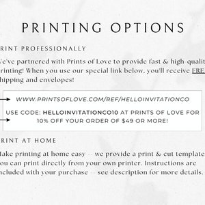 Op de afbeelding: Een witte en zwarte tekstafbeelding met de titel "Afdrukmogelijkheden" en instructies voor professioneel afdrukken met Prints of Love. De afbeelding bevat een websiteadres en een kortingscode. De afbeelding bevat ook instructies voor thuis afdrukken.
