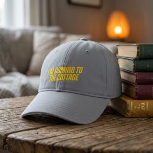 Bestickt Ich komme zum Cottage Hut Beheizte Rivalität Cap Hockey Romantik LGBT Hockey Fan Geschenk Geschenk für Weihnachten