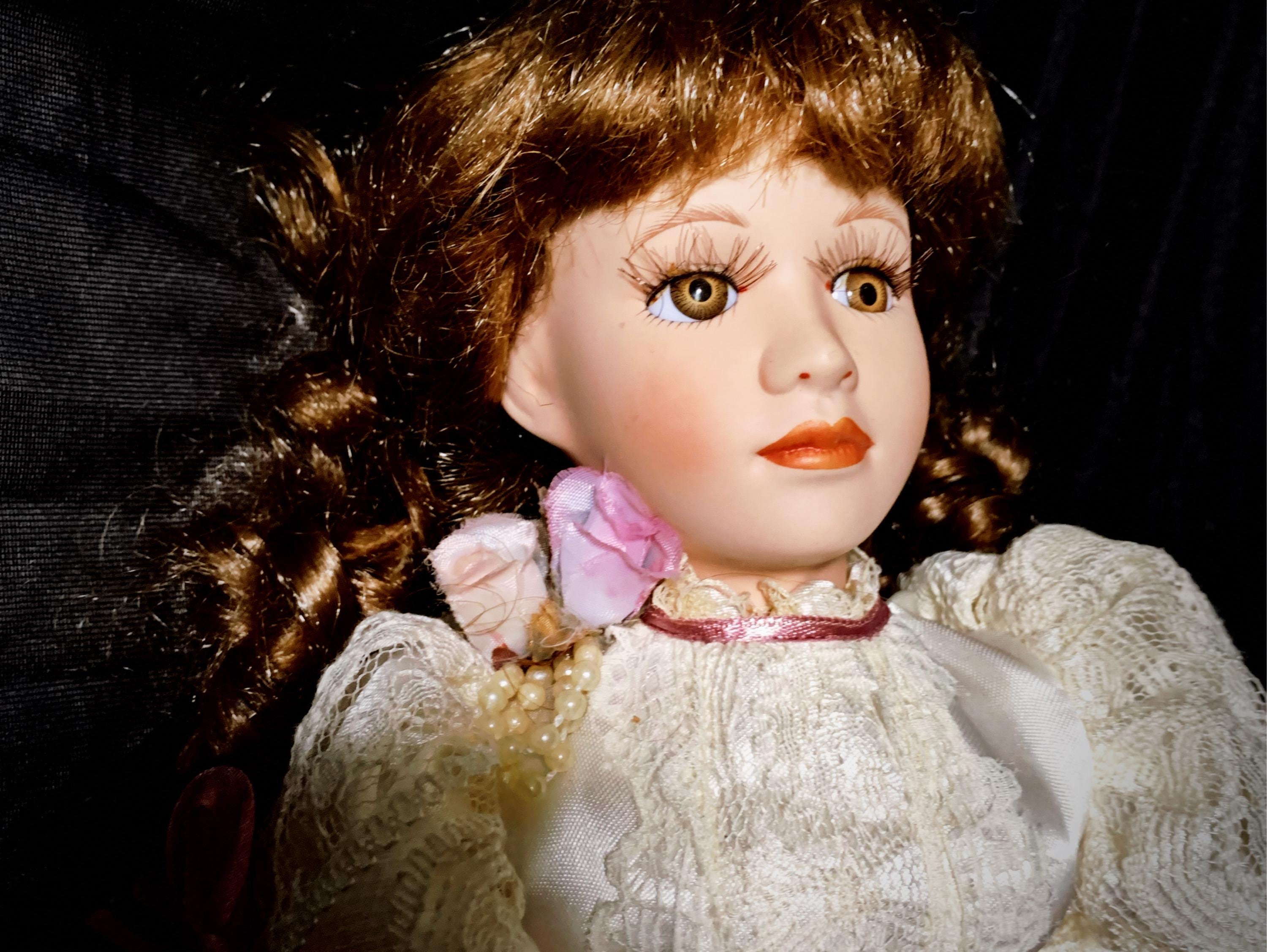Haunted Doll - Vienna, Positive Spirit (1800's) *missing Her
