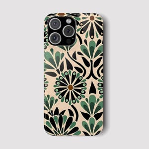 Bold Floral iPhone Case: Geometric Green Flower Design, MagSafe Compatible